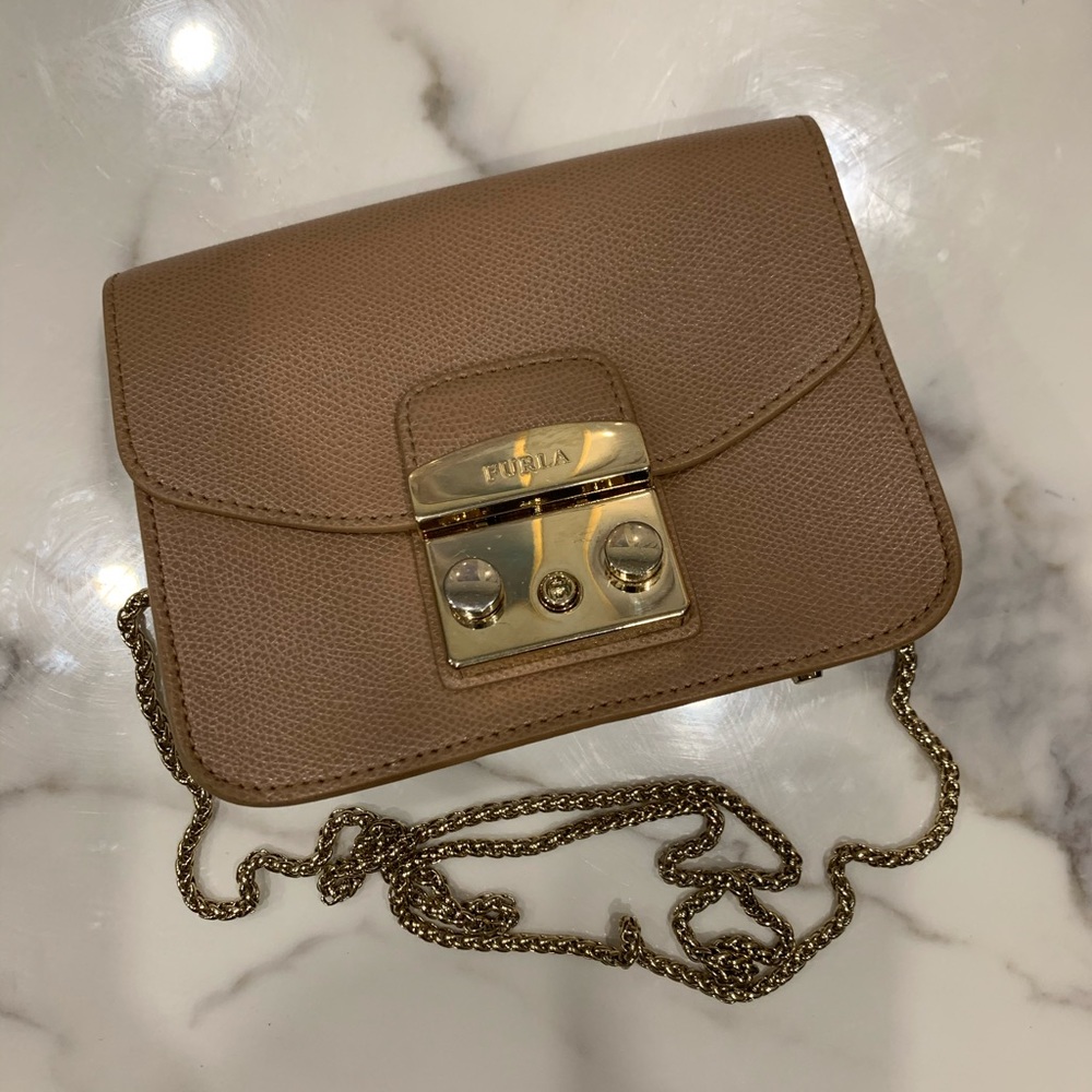 Furla Metropolitis Crossbody